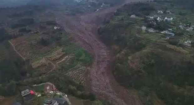 最新消息：四川山体滑坡1人遇难28人失联