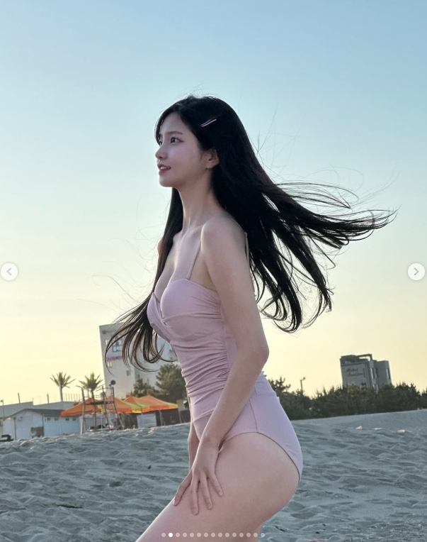 李哥力赞！韩版《完蛋美女》女星泳装照引热议