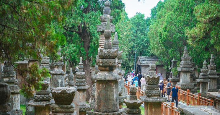 《黑神话：悟空》×灵岩寺联动玩法：让文化遗产“活”起来，文旅产业焕发富贵光彩
