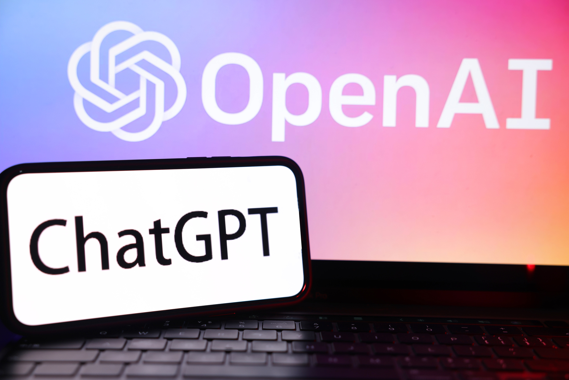 每日科技早报｜传软银将15亿美元又投向OpenAI，台积电先进工艺在美投产或致数百亿美元损失